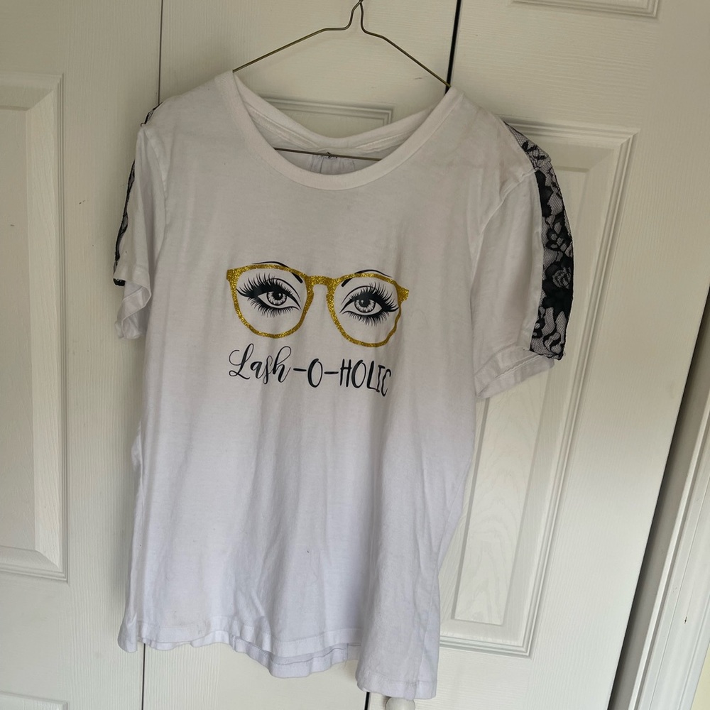 Lady’s T shirt